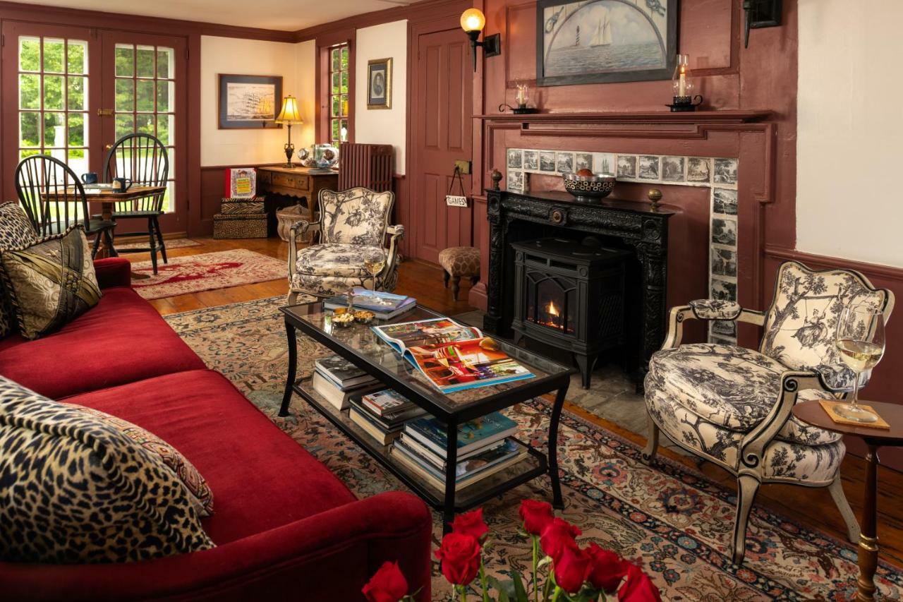Bed & Breakfast Waldo Emerson 3*